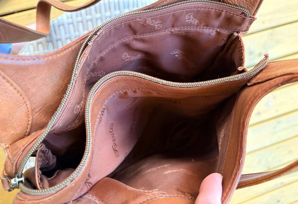 Fossil Vintage Genuine Leather Shoulder Hobo Bag 75082 with Key Charm - Picture 8 of 10